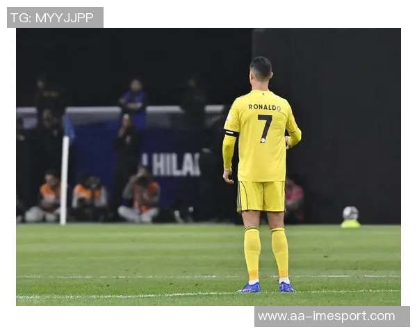 C罗精彩垫射破门却因越位被判无效令人惋惜的瞬间 C罗精彩垫射破门却因越位被判无效令人惋惜的瞬间