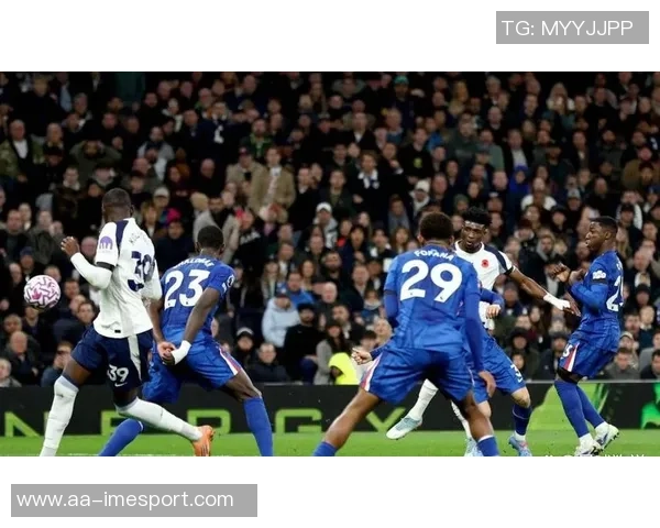 英超最新动态曼城升至第二热刺遭遇四场不胜困境切尔西与阿森纳明日对决