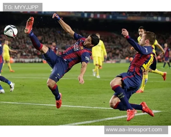 比利亚盛赞梅西称其为世界足球之巅的最佳球员地位将持续至退役前 比利亚盛赞梅西称其为世界足球之巅的最佳球员地位将持续至退役前